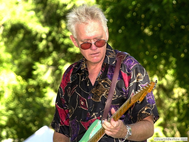 guitarist3