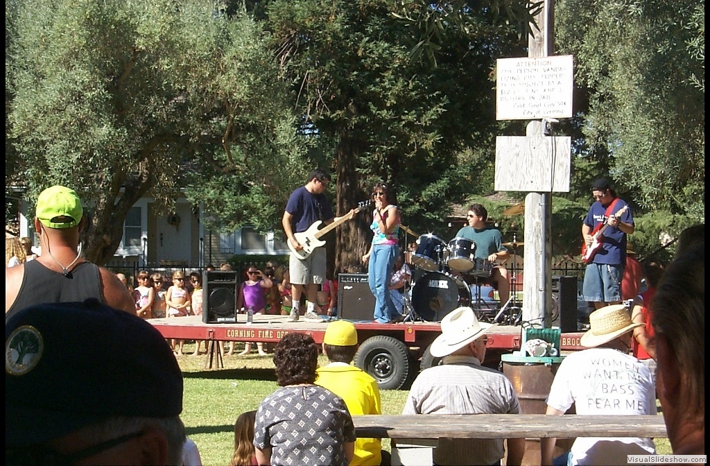 OliveFestival199881
